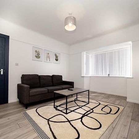 3Br Haven Retreat In Wallasey With Free Street Parking Esterno foto