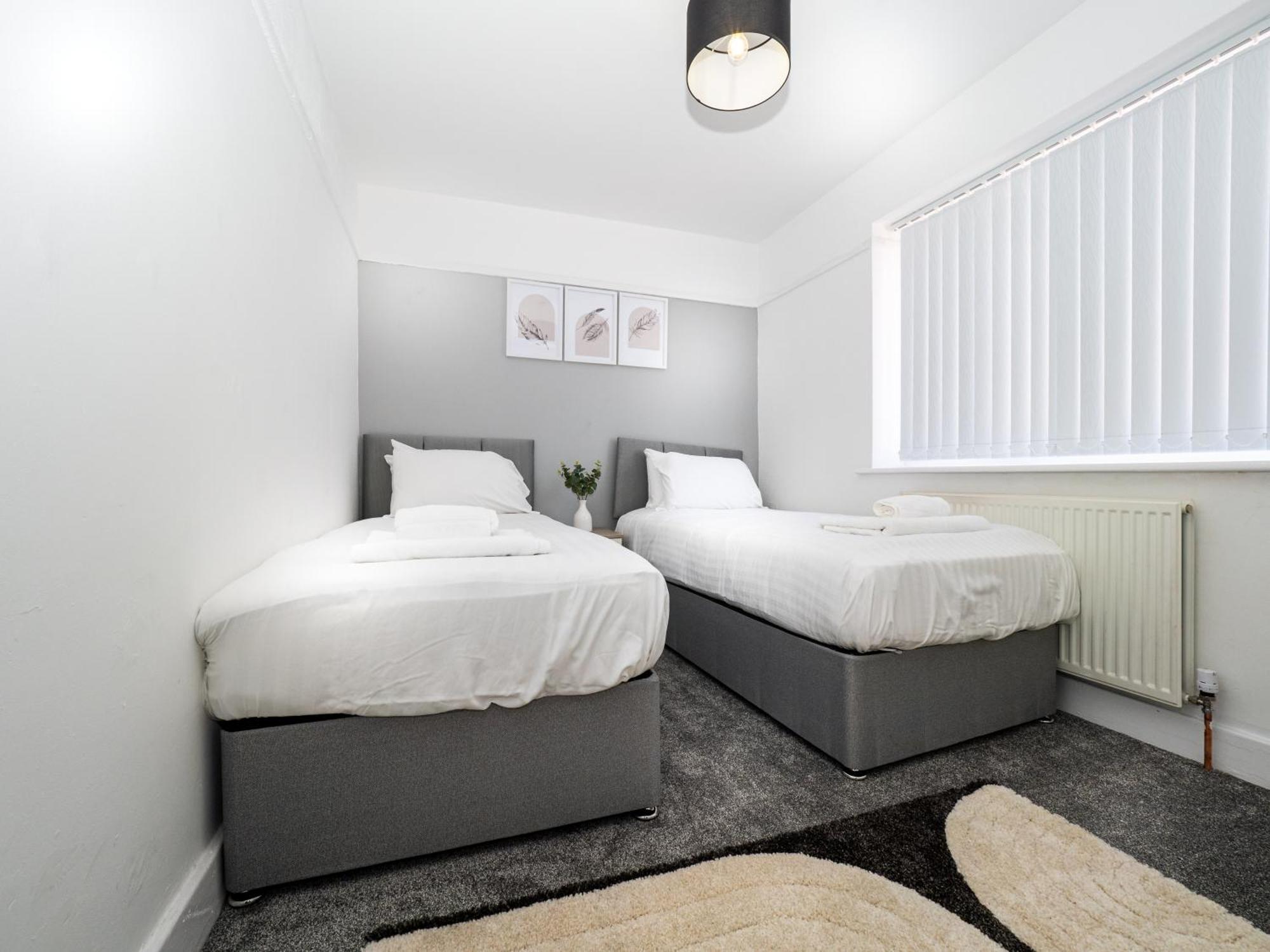 3Br Haven Retreat In Wallasey With Free Street Parking Esterno foto