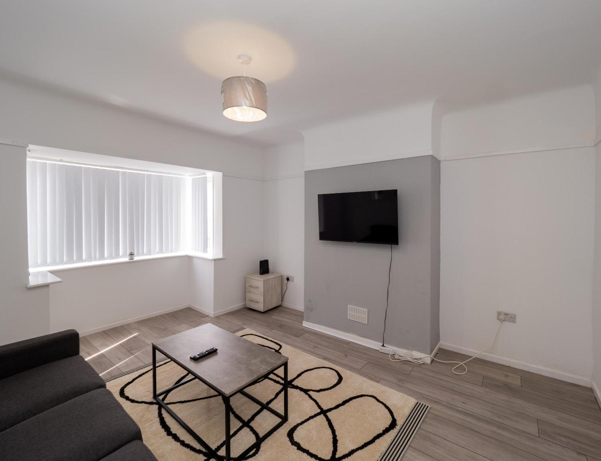 3Br Haven Retreat In Wallasey With Free Street Parking Esterno foto