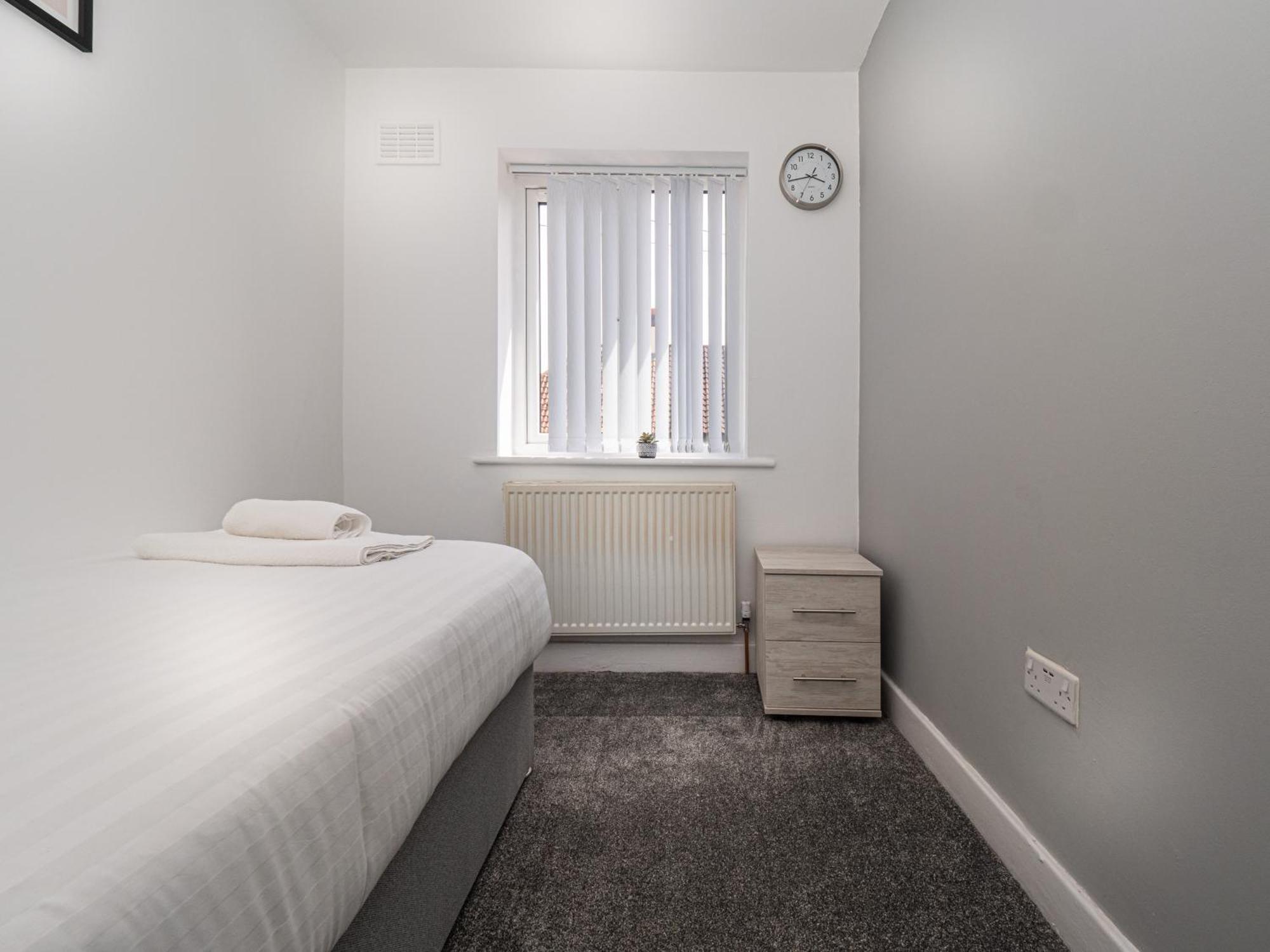3Br Haven Retreat In Wallasey With Free Street Parking Esterno foto