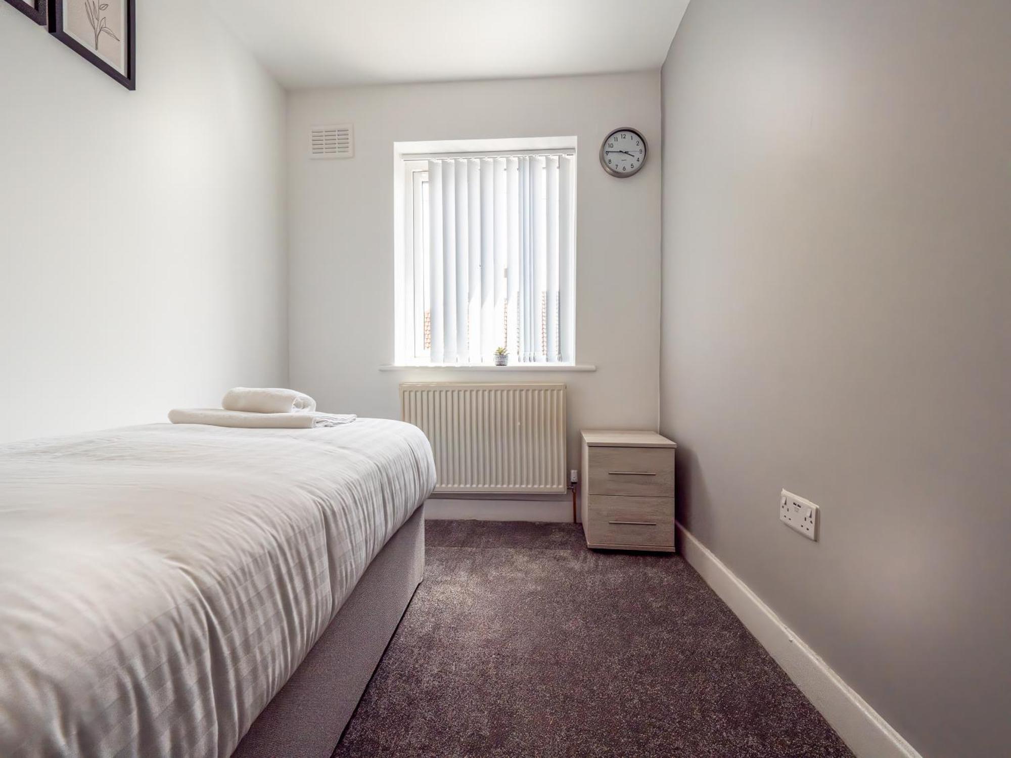3Br Haven Retreat In Wallasey With Free Street Parking Esterno foto