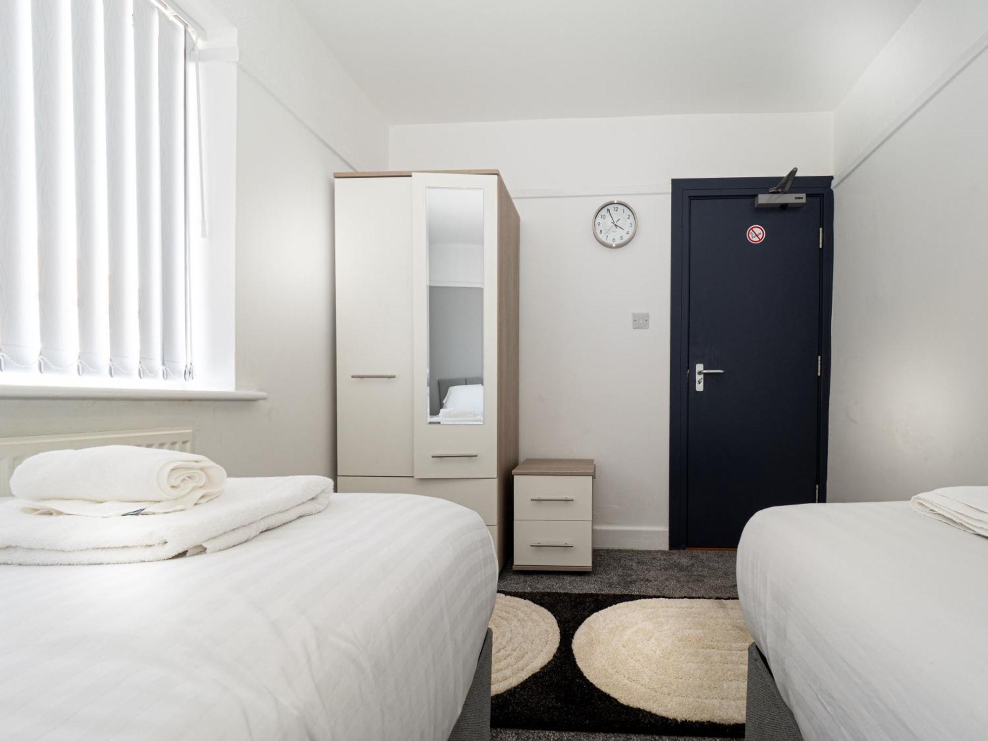 3Br Haven Retreat In Wallasey With Free Street Parking Esterno foto